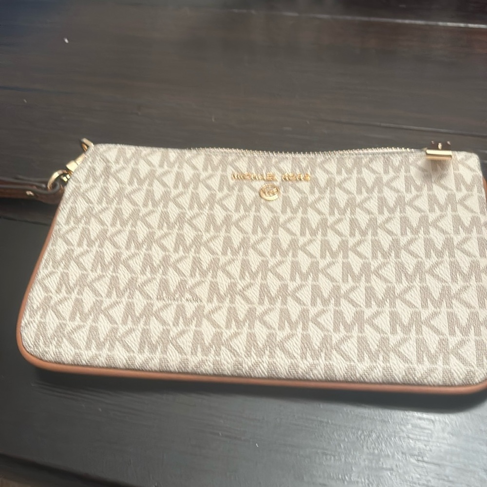 New🌸 mk Jet Set Charm Signature Logo Medium Top Zip Wristlet